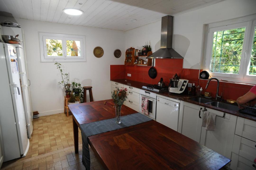Photo of Kitchen in Leognan
