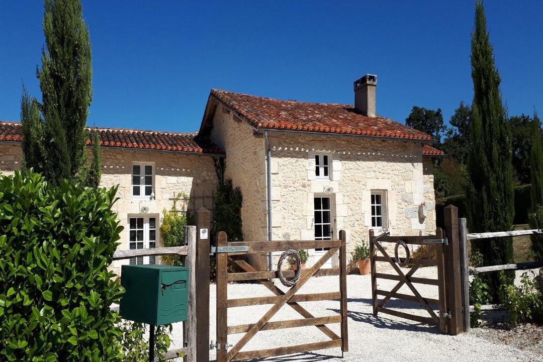Photo of Others in Bertric-Buree