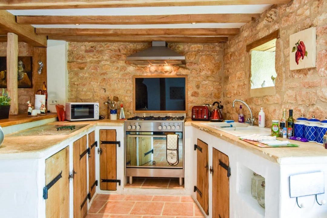 Photo of Kitchen in La Foret-de-Tesse