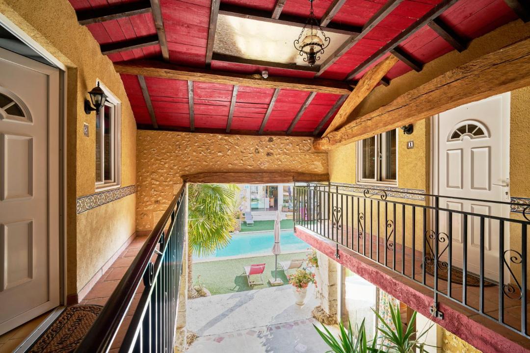 Photo of Patio Balcony in Saint-Sulpice-de-Roumagnac