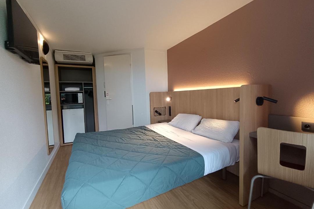 Photo of Bedroom in Lormont