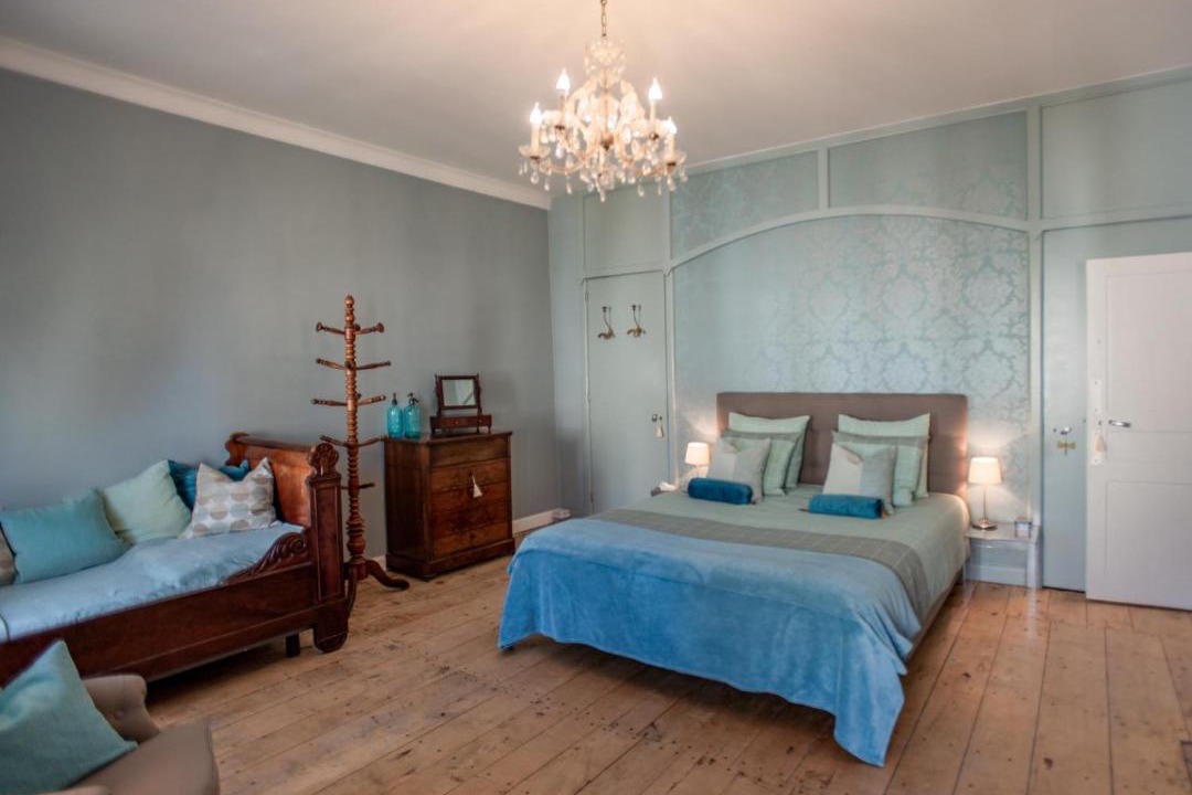 Photo of Bedroom in Bonnes