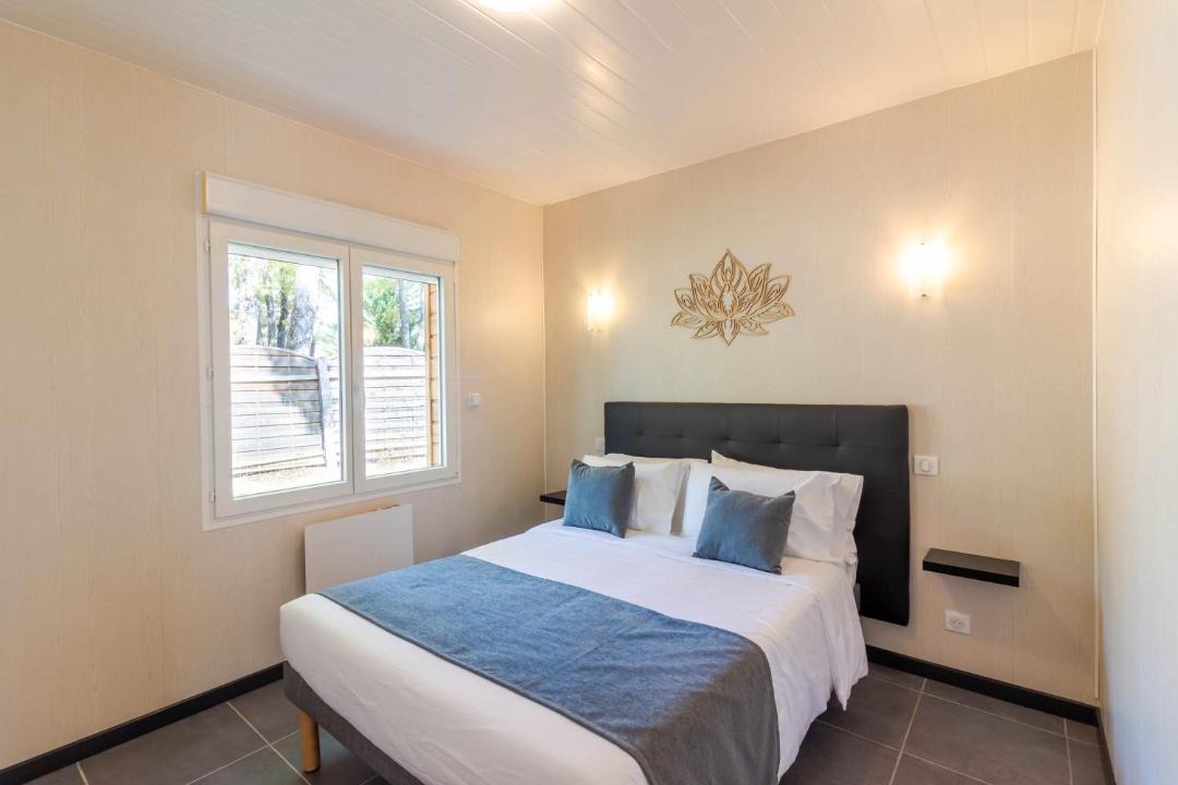 Photo of Bedroom in Thenon