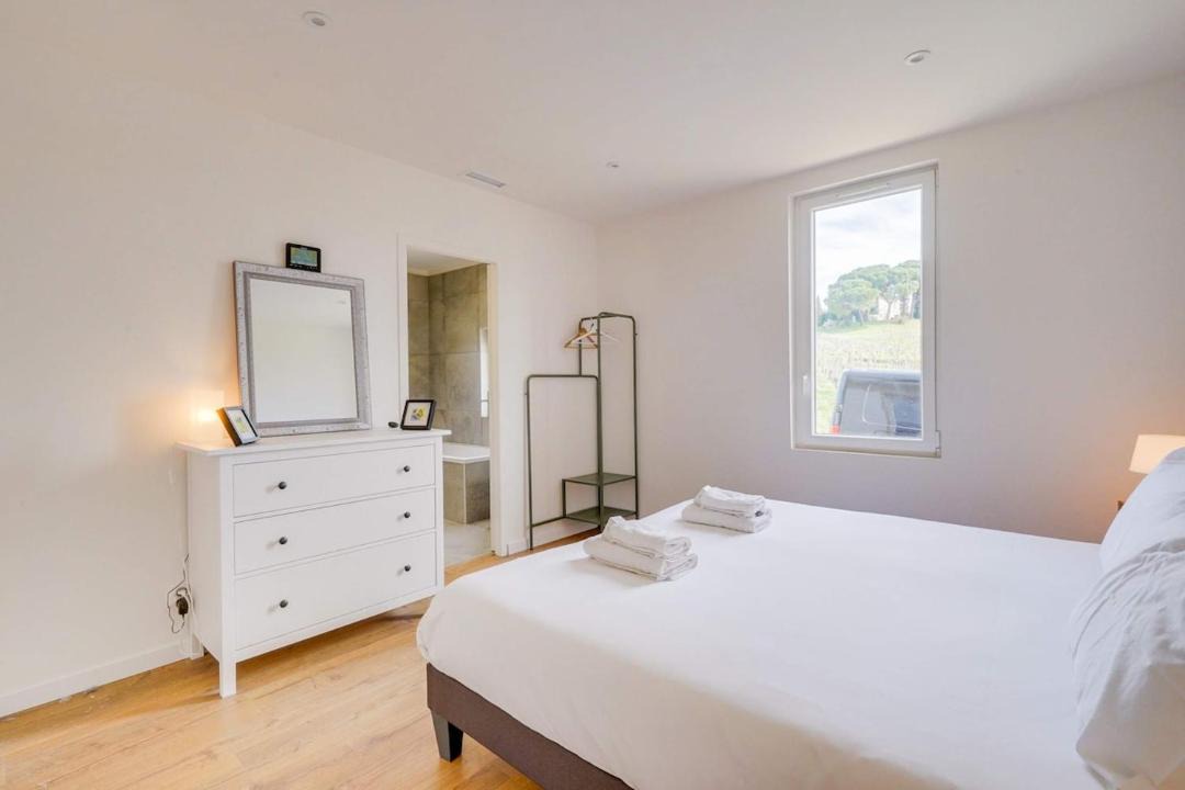 Photo of Bedroom in Montagne