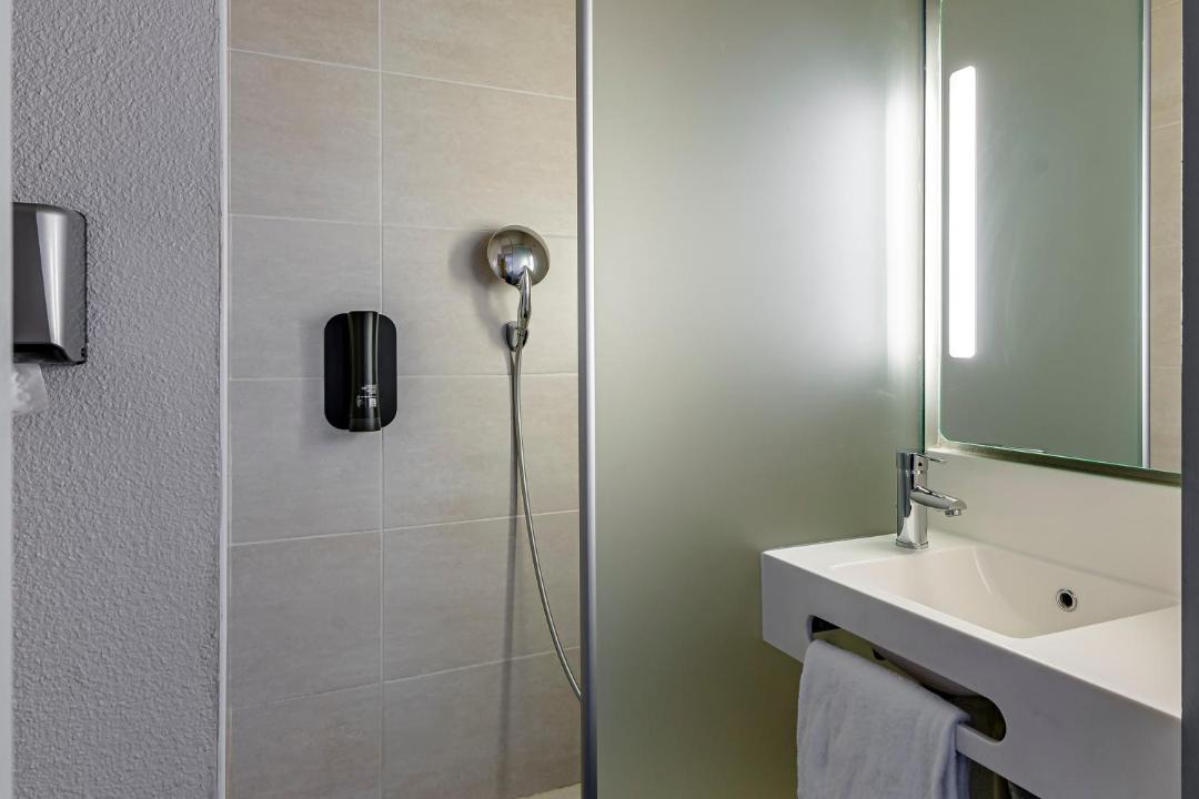 Photo of Bathroom in Tresses