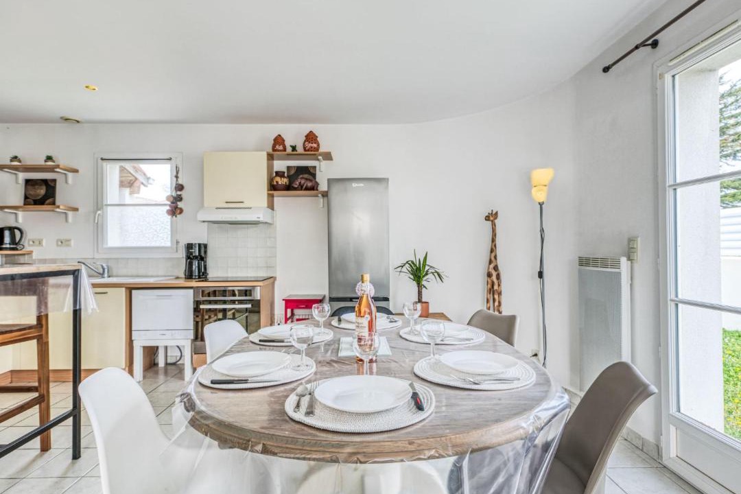 Photo of Kitchen in Etaules