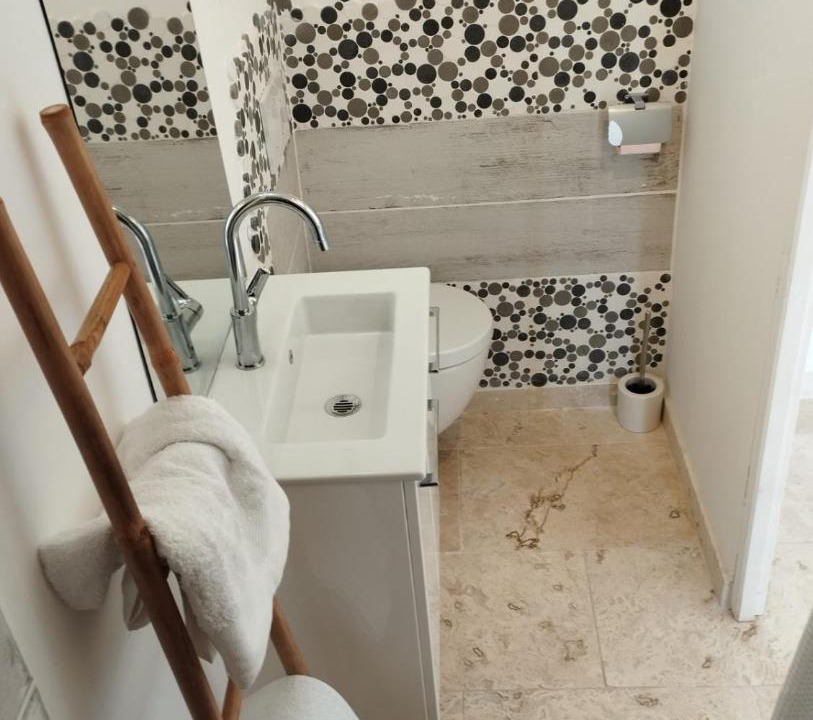 Photo of Bathroom in Maillane