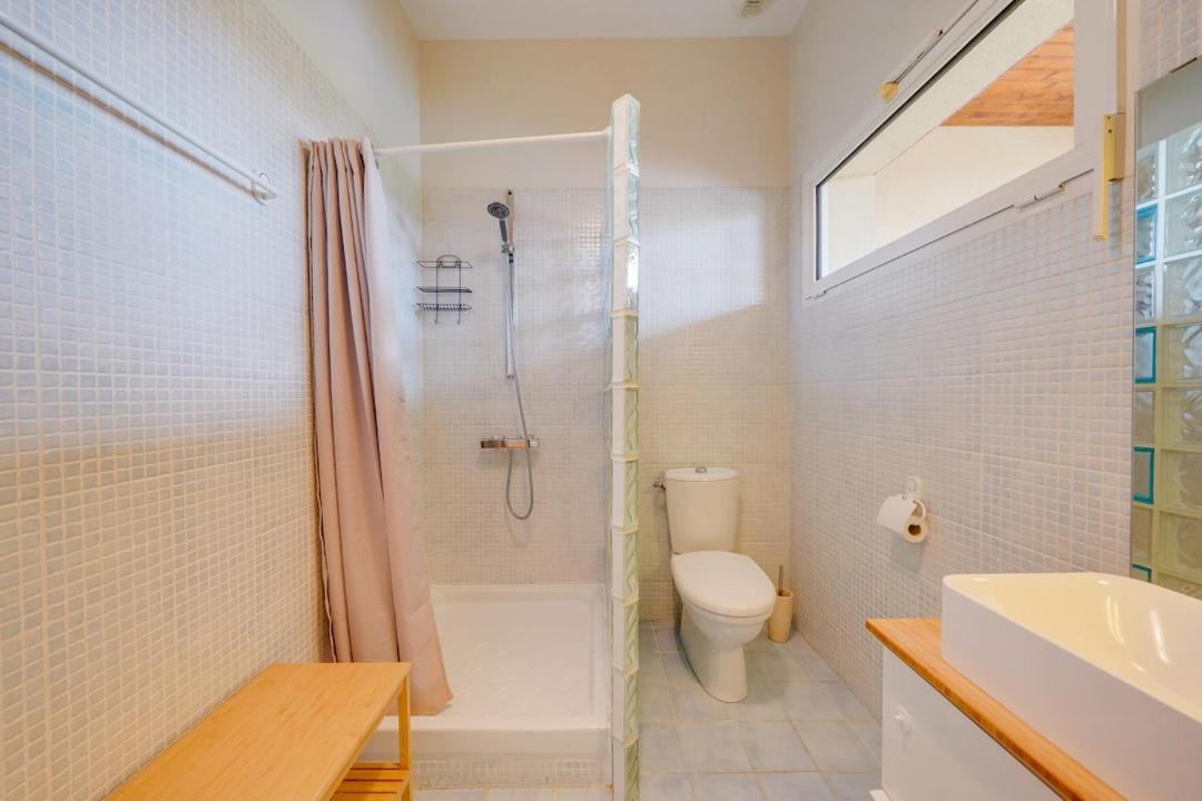 Photo of Bathroom in Camblanes-et-Meynac