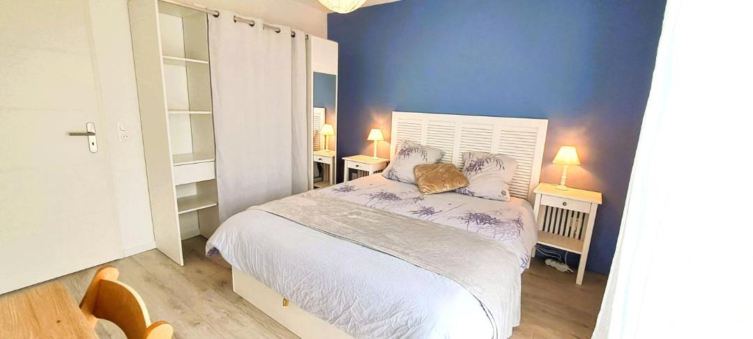 Photo of Bedroom in Gujan-Mestras