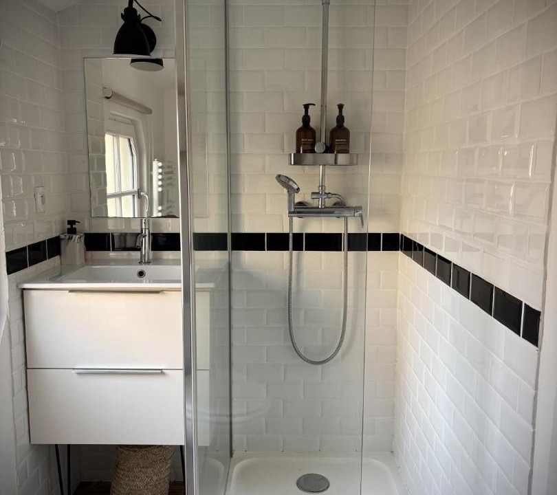 Photo of Bathroom in Talence