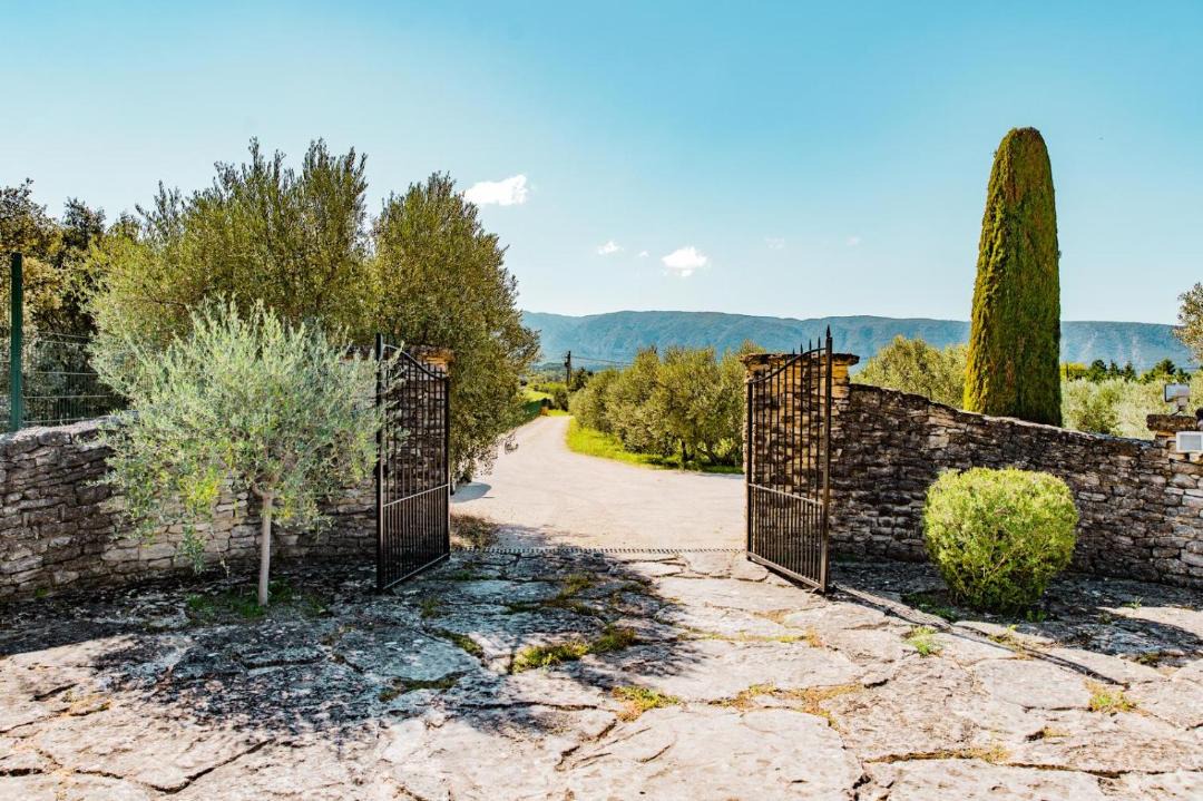 Photo of Others in Gordes