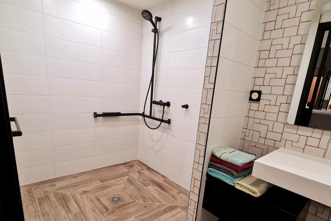 Photo of Bathroom in Mirebeau