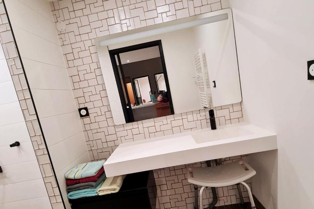 Photo of Bathroom in Mirebeau