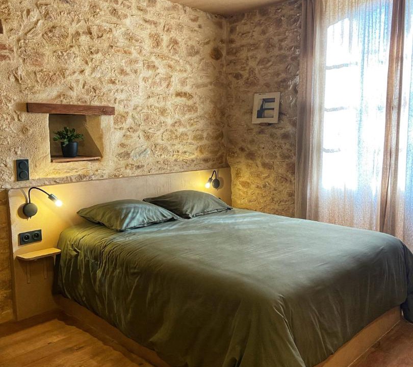 Photo of Bedroom in Sauveterre-la-Lemance