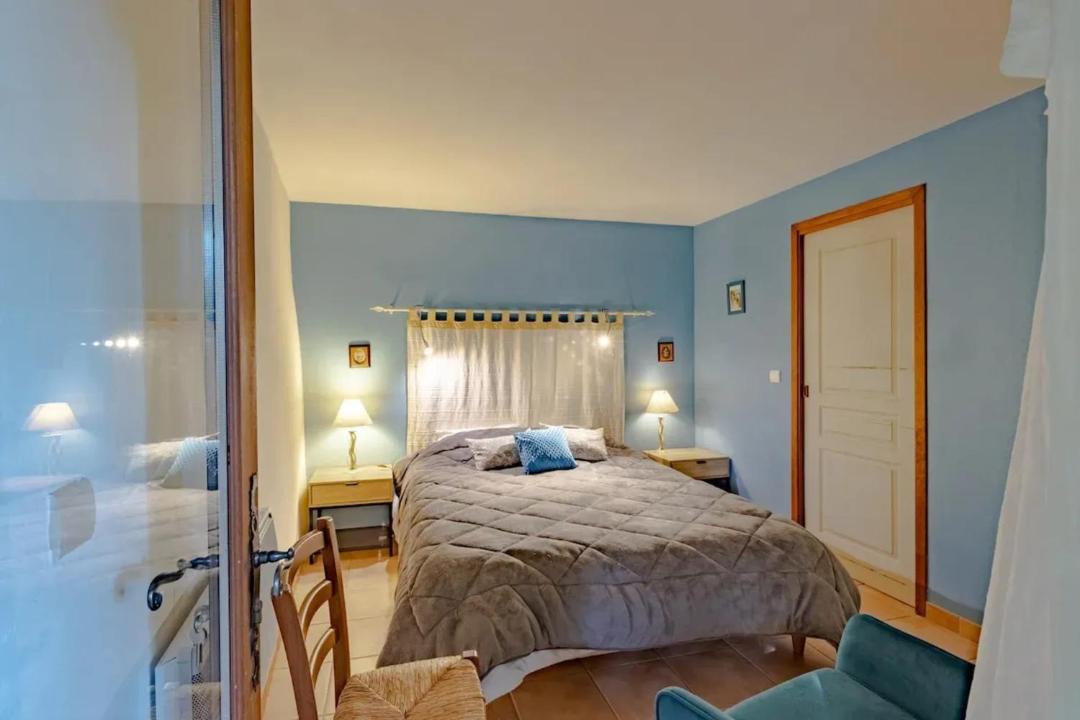 Photo of Bedroom in Beynac-et-Cazenac