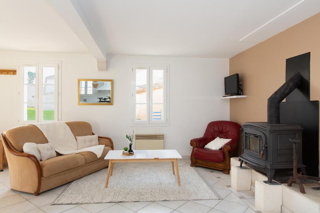 Photo of Livingroom in Saint-Ciers-du-Taillon
