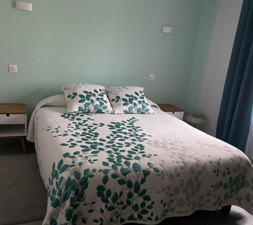 Photo of Bedroom in Neuville-de-Poitou