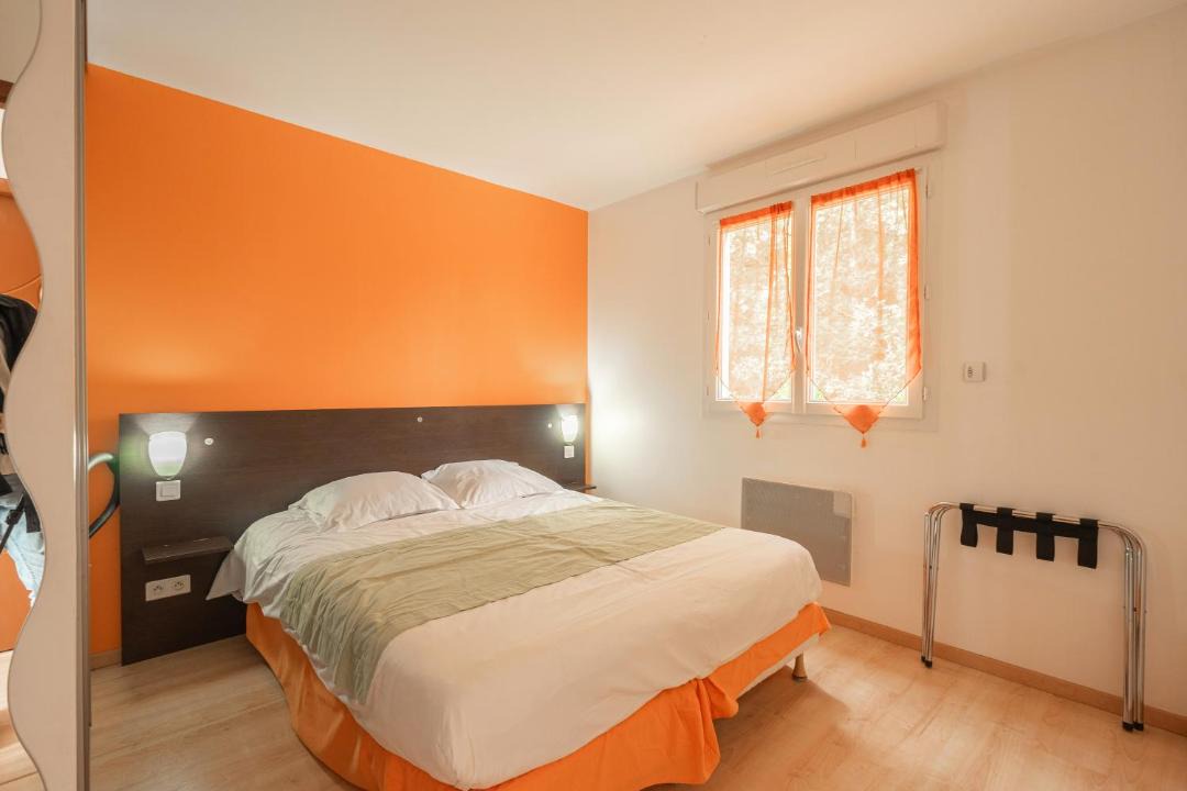 Photo of Bedroom in Saint-Simon-de-Bordes