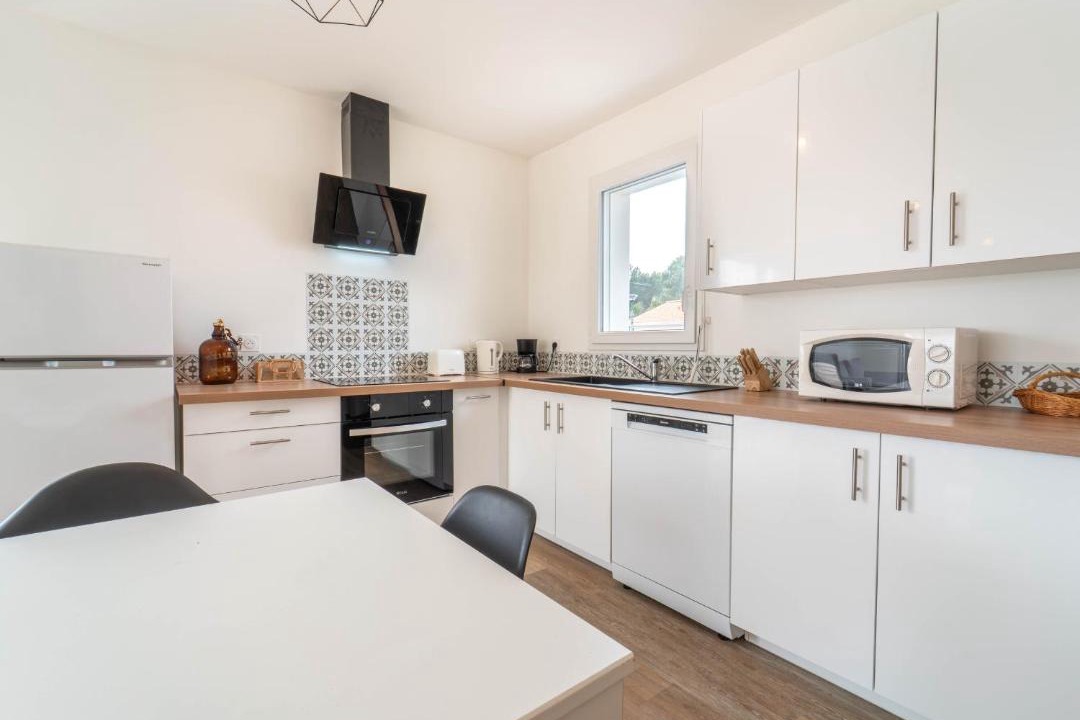 Photo of Kitchen in Saint-Paul-en-Born