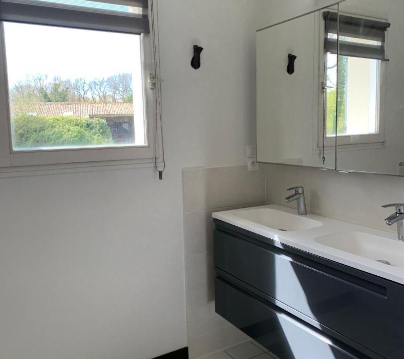 Photo of Bathroom in Saint-Just-Luzac