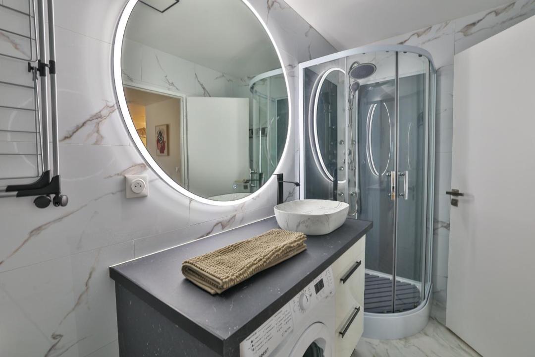 Photo of Bathroom in Cognac
