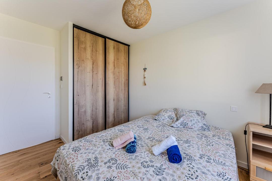 Photo of Bedroom in Parentis-en-Born