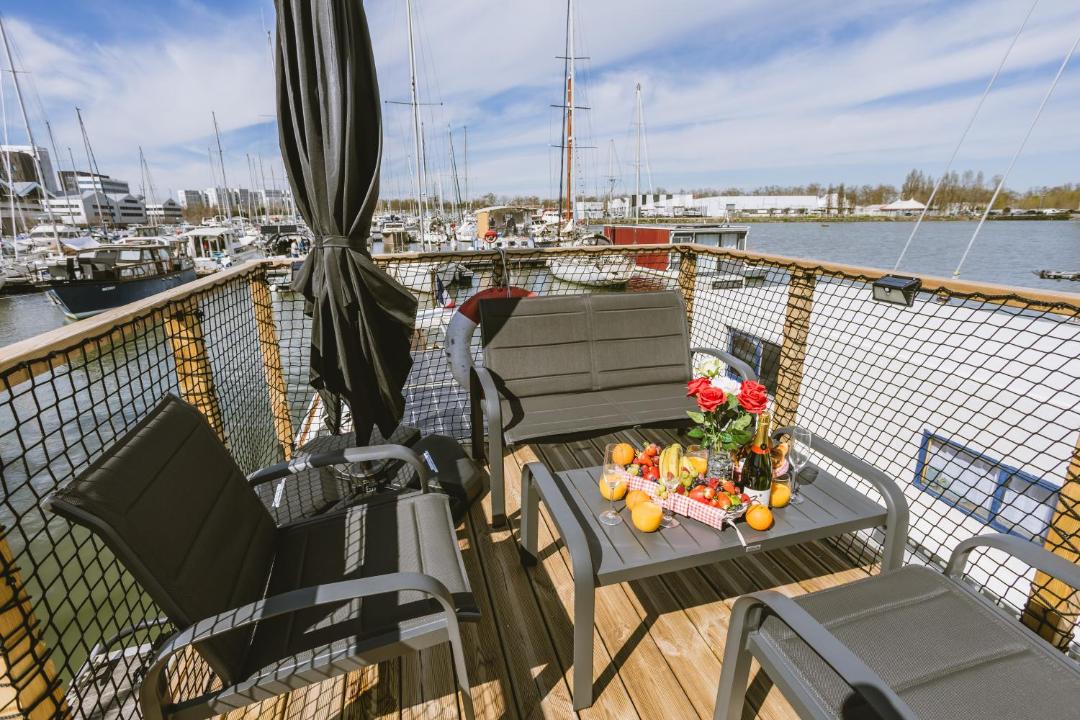 Photo of Patio Balcony in Bassins a Flot