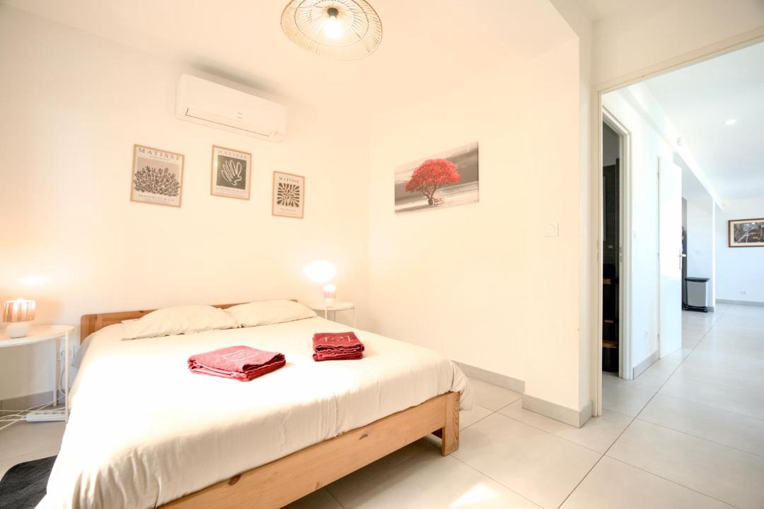Photo of Bedroom in Saint-Mandrier-sur-Mer