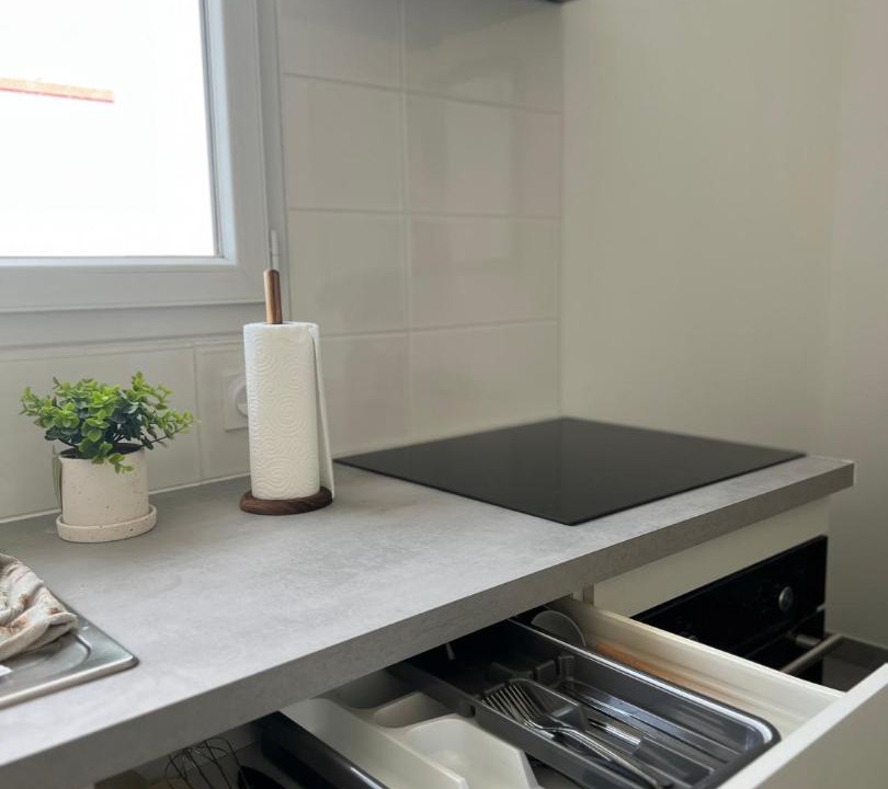 Photo of Kitchen in Carbon-Blanc