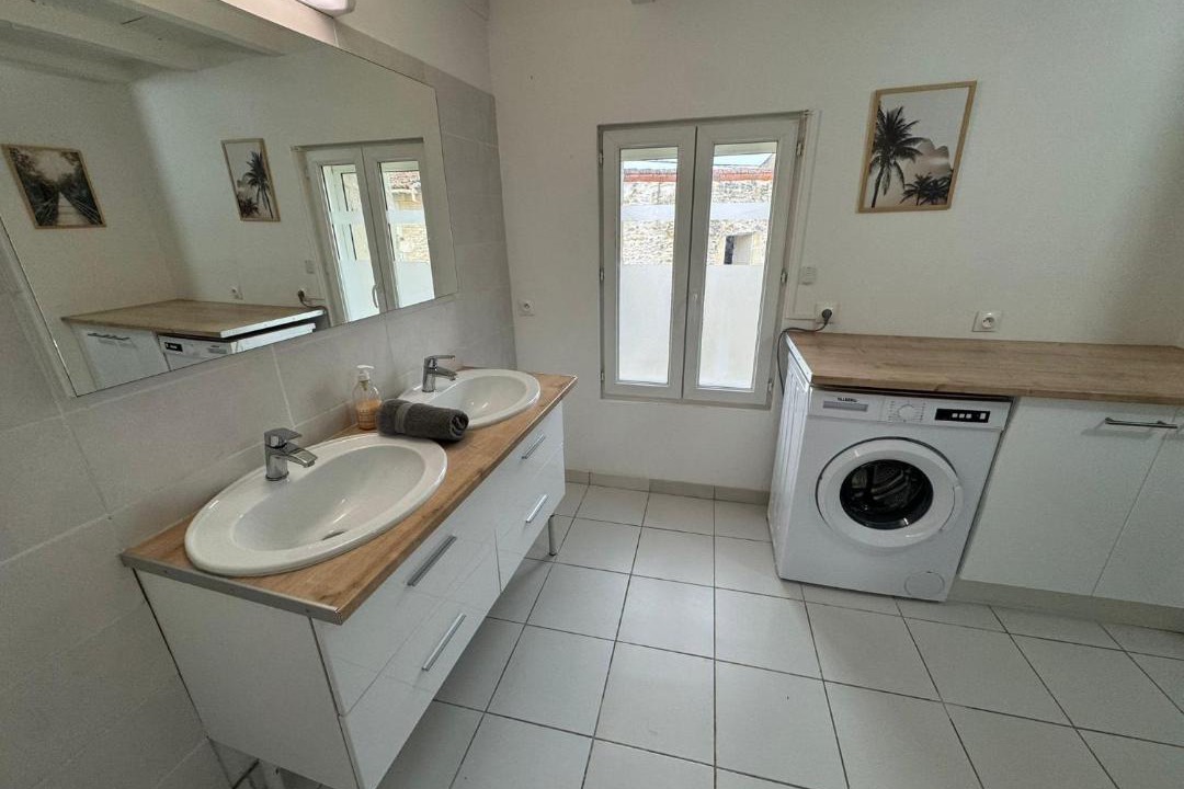Photo of Bathroom in Jaunay-Marigny