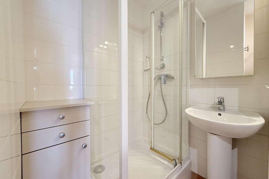 Photo of Bathroom in La Faviere