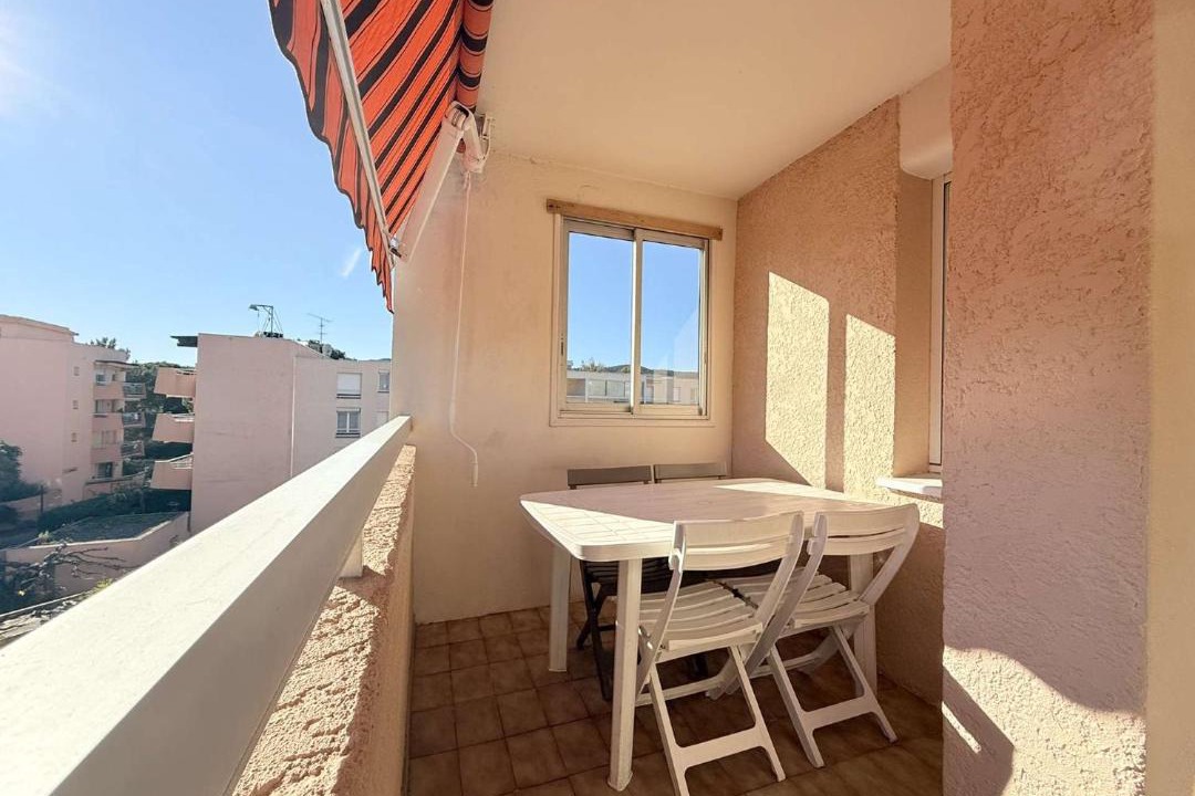 Photo of Patio Balcony in La Faviere