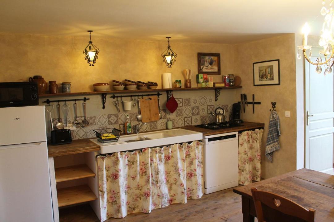 Photo of Kitchen in Ayen