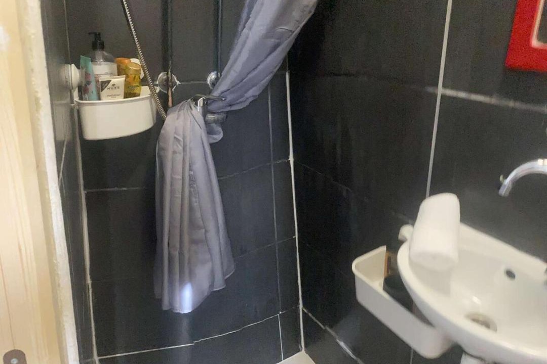 Photo of Bathroom in Noailles