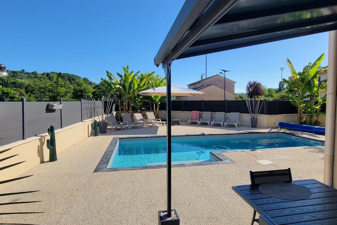 Photo of Patio Balcony in Bon-Encontre