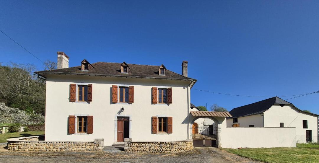 Photo of Others in Aubertin
