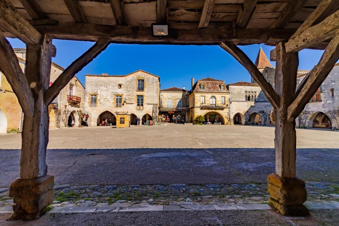Photo of Buildings in Monpazier
