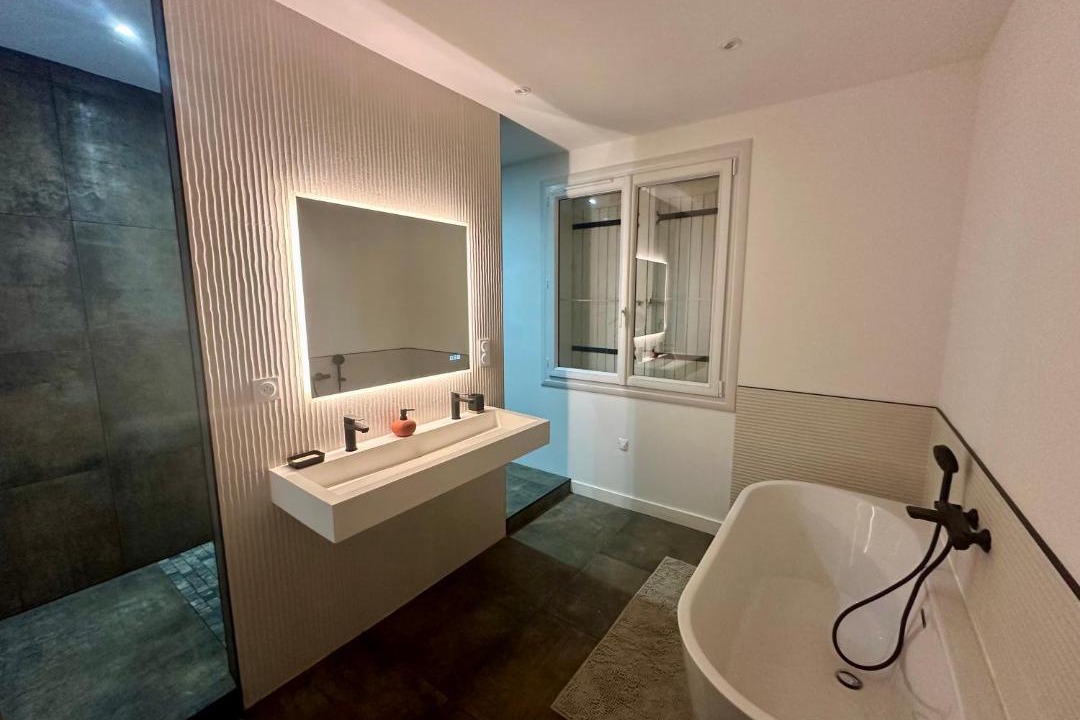 Photo of Bathroom in Coulounieix-Chamiers