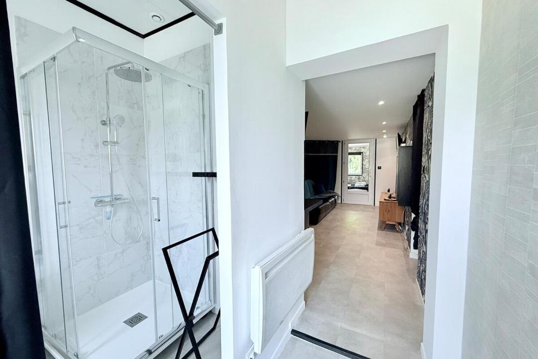 Photo of Bathroom in Echillais