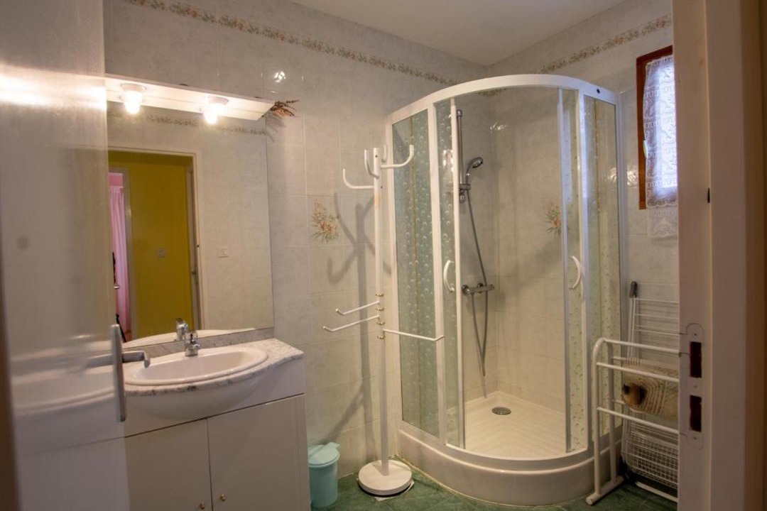 Photo of Bathroom in Saint-Meard-de-Drone
