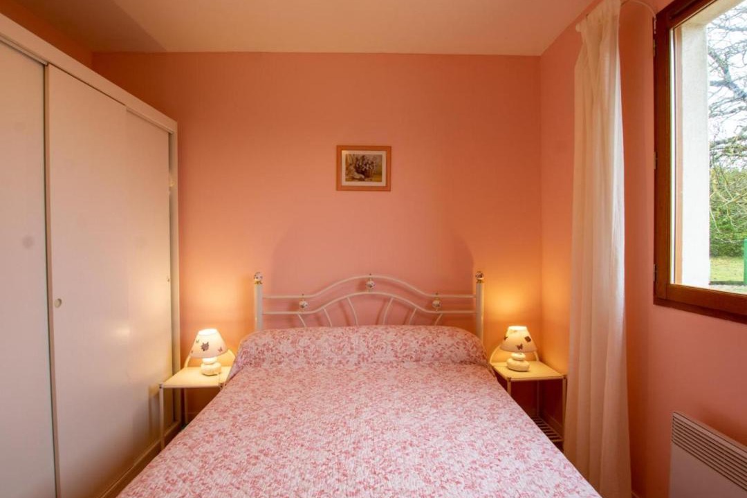 Photo of Bedroom in Saint-Meard-de-Drone