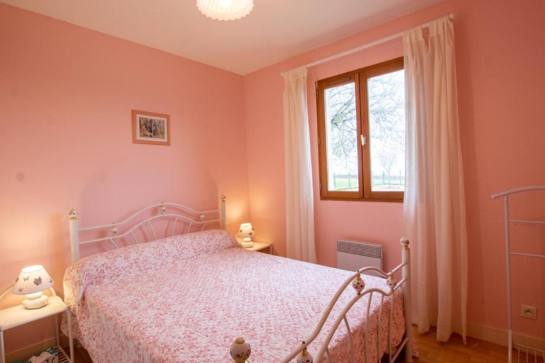 Photo of Bedroom in Saint-Meard-de-Drone