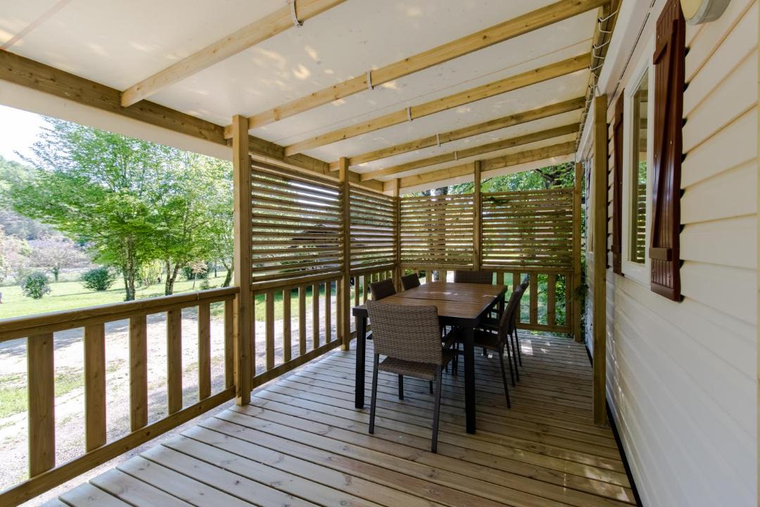 Photo of Patio Balcony in Saint-Martial-de-Nabirat