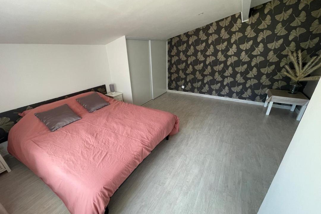 Photo of Bedroom in Le Pian-Medoc