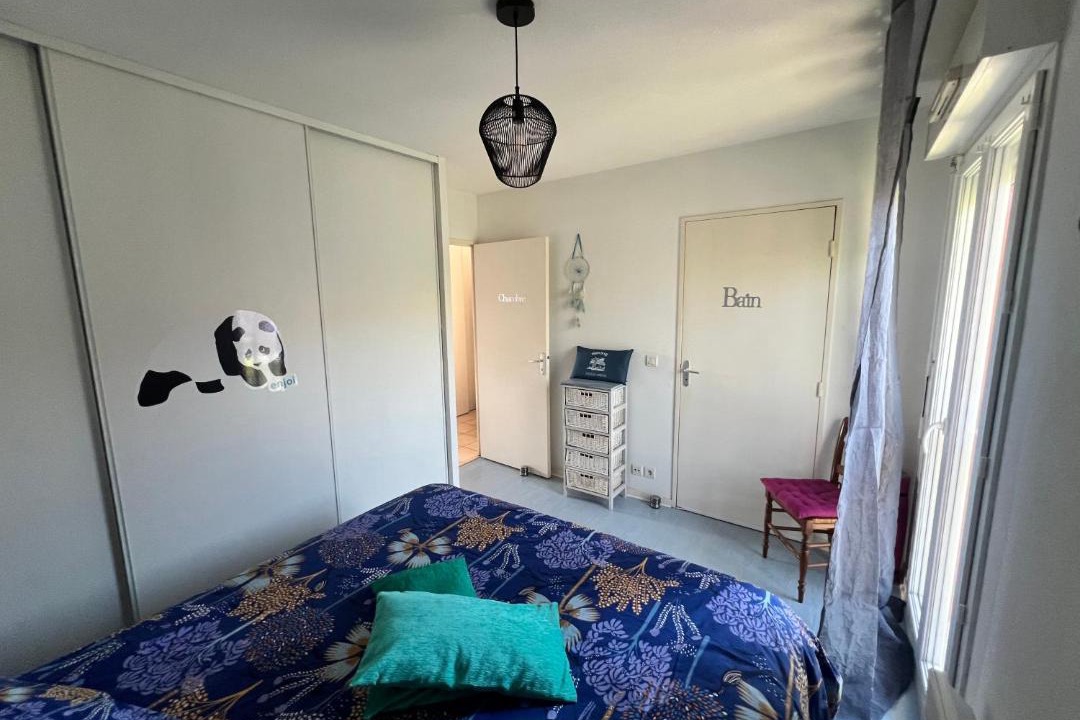 Photo of Bedroom in Saint-Vincent-de-Tyrosse