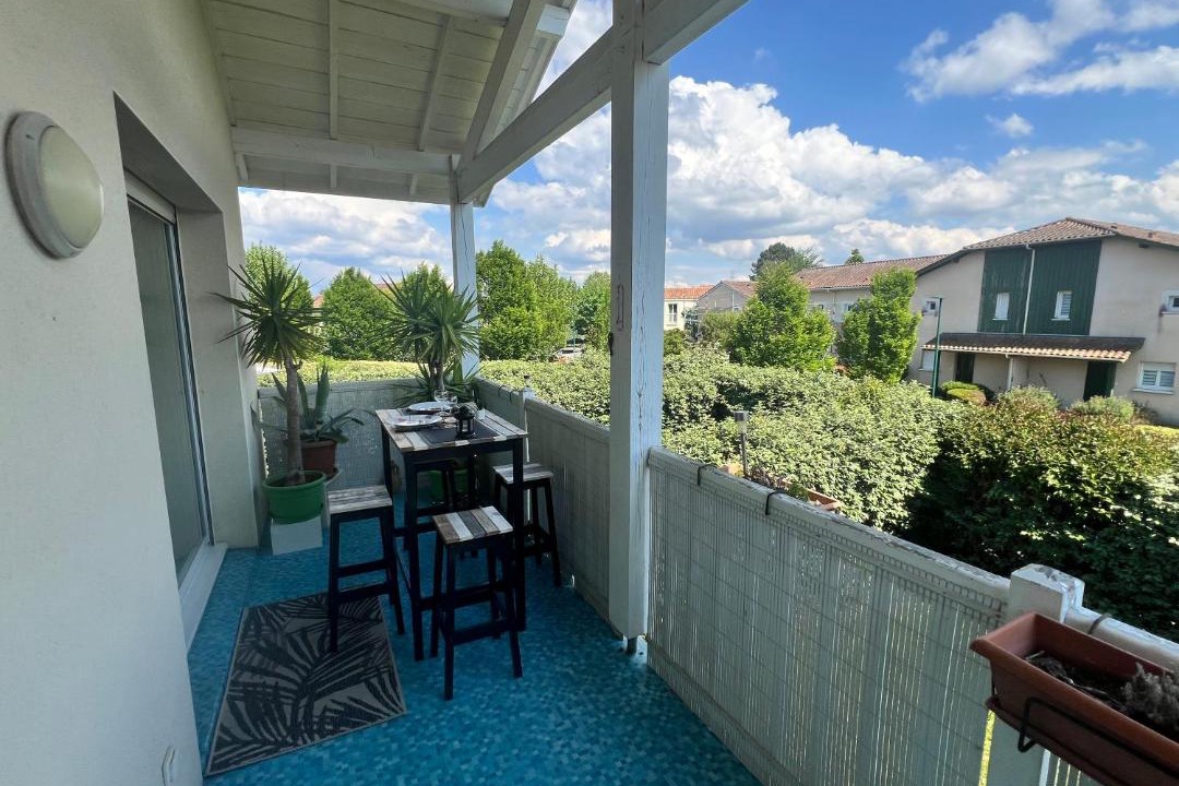 Photo of Patio Balcony in Saint-Vincent-de-Tyrosse