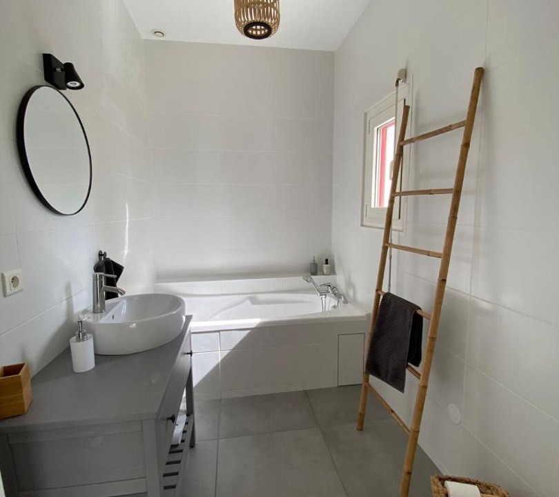 Photo of Bathroom in Ares