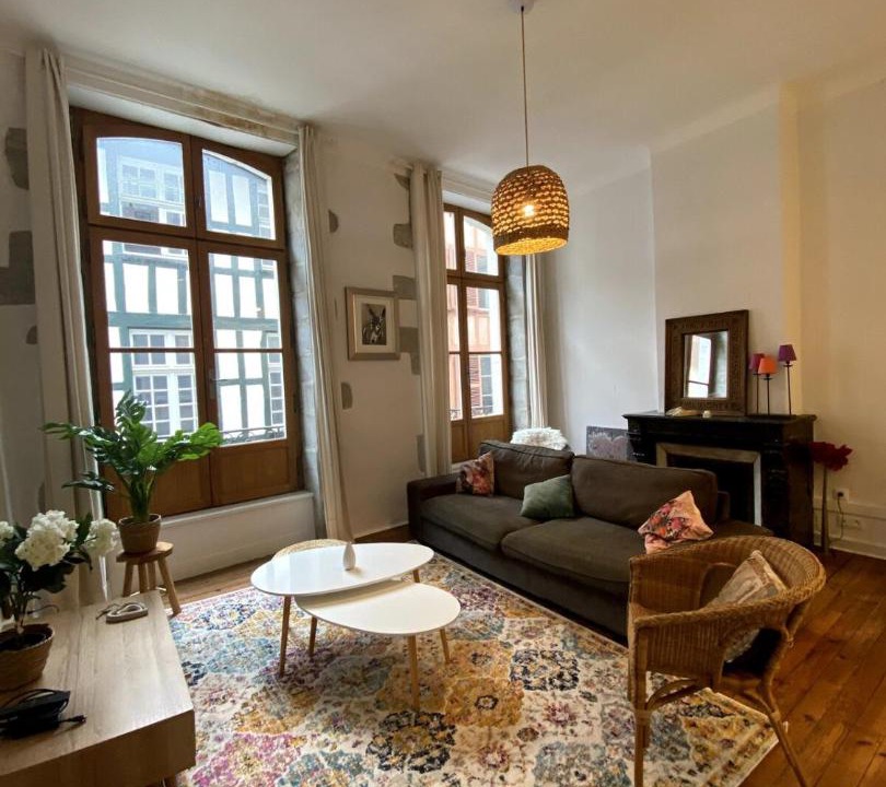 Photo of Livingroom in Bayonne