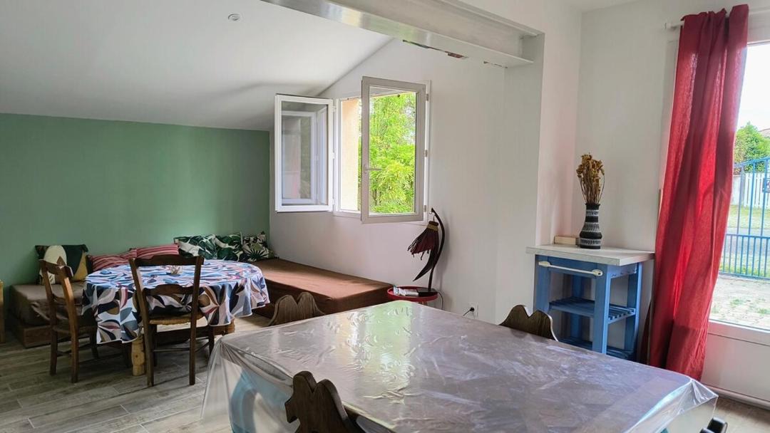 Photo of Others in Hostens