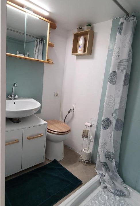 Photo of Bathroom in Montjean